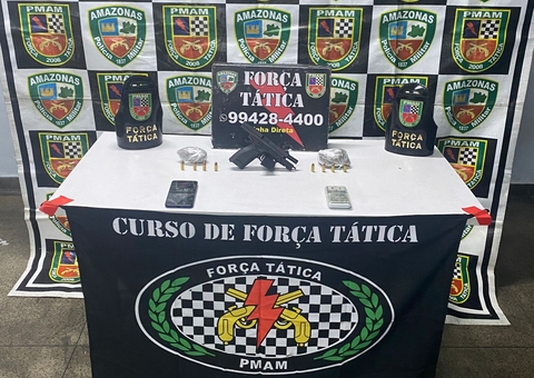 Homem corre para casa com medo da PM mas acaba detido com drogas em Manaus