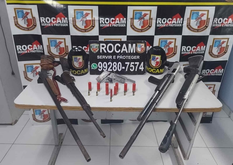 Cinco armas são apreendidas com dupla em rua no Amazonas 
