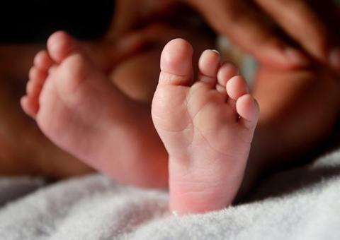 Bebê indígena morre após dois dias para chegar em hospital