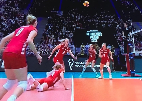 Campeã olímpica, seleção dos EUA perde para Polônia no Mundial de Vôlei