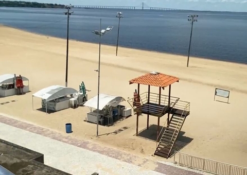 Praia da Ponta Negra é interditada durante feriado e ponto facultativo em Manaus 