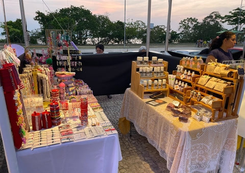 Ponta Negra recebe 4ª edição da feira de artesanato