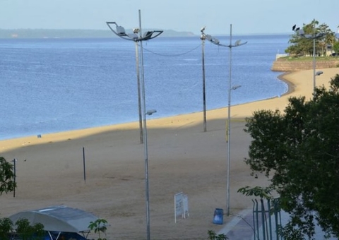 Praia da Ponta Negra tem interdição prorrogada até maio em Manaus