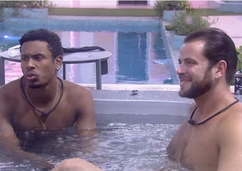 Em conversa sobre nudes, PA revela: 'Nunca mandei'