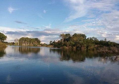 Pescador leva terçadadas durante tentativa de assalto no Amazonas