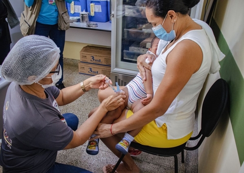 Falsa percepção da realidade e desinformação dificultam vacinação contra poliomielite em Manaus