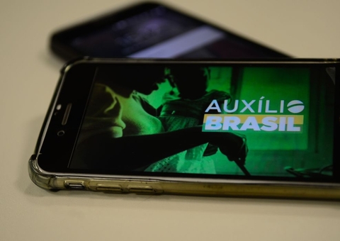 Caixa paga hoje beneficiários do Auxílio Brasil; veja quem recebe