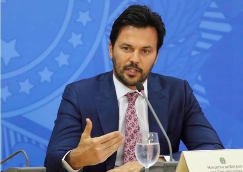 Bolsonaro exonera Fábio Faria do Ministério das Comunicações