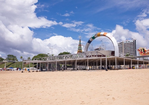 Prefeitura inicia montagem das estruturas para Réveillon em Manaus