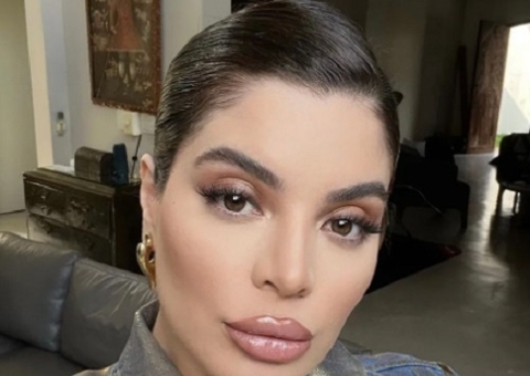 Internautas resgatam posts polêmicos de Gkay e influencer desativa Twitter