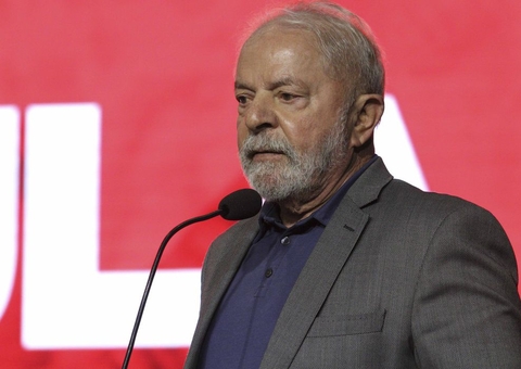 Lula deve anunciar hoje novos ministros