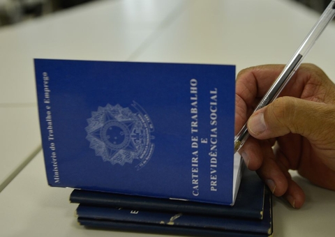 Prazo para saque do abono salarial termina hoje