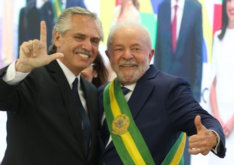 Lula vai estrear agenda internacional com viagem à Argentina