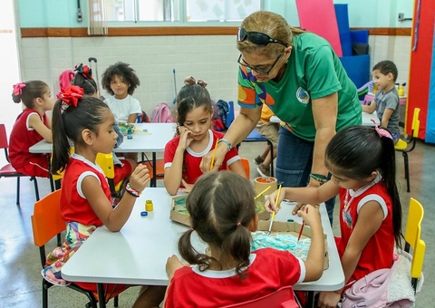 Professores do cadastro reserva de 2017 são lotados nas escolas de Manaus