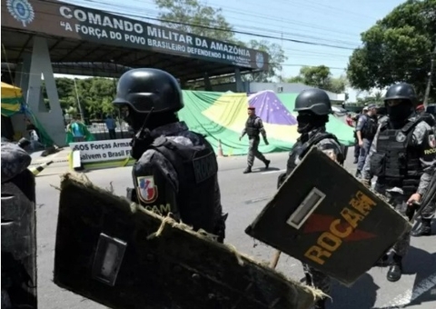 Governo diz à Justiça que Exército recebeu bolsonaristas no CMA em Manaus