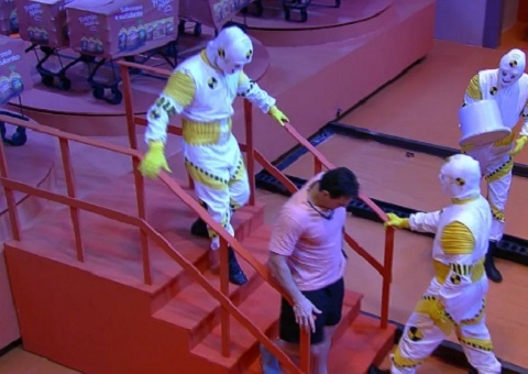 Gustavo deixa prova de resistência ao sentir vontade de vomitar