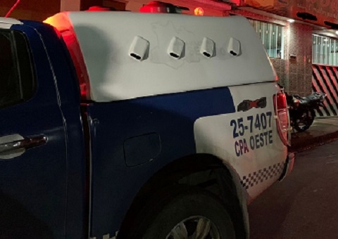 Criminosos fingem ser clientes e executam homem dentro de pastelaria em Manaus