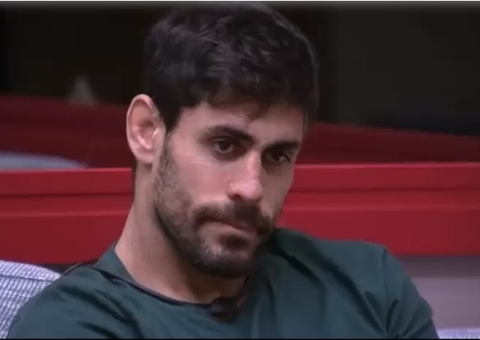 Sem saber de prisão por estupro, Cara de Sapato elogia Daniel Alves; vídeo