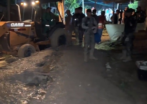 Deslizamento de barranco deixa ao menos 8 mortos após forte chuva em Manaus