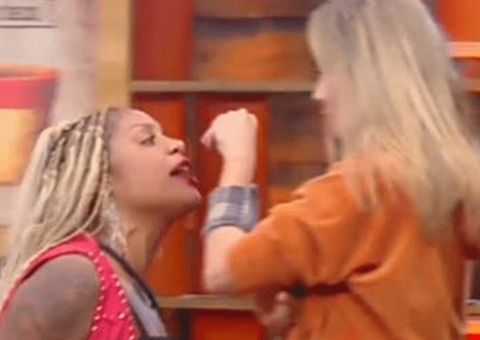 Cariúcha chama Rachel de vadia durante dinâmica em A Fazenda; vídeo