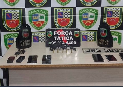 Casal é preso e adolescente apreendido com carro roubado em Manaus