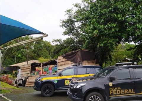 Motorista de caminhão é preso pela PF com mais de 6,5 toneladas de maconha