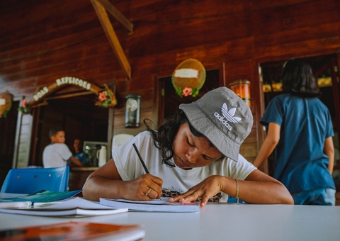 Seca extrema afeta mais de 5,5 mil alunos em comunidades ribeirinhas no Amazonas