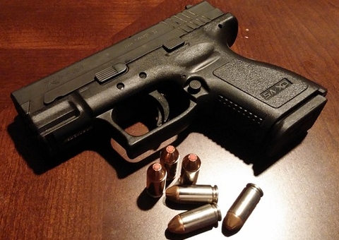 Jovem é morto com 19 tiros ao sair de mercadinho em Manaus