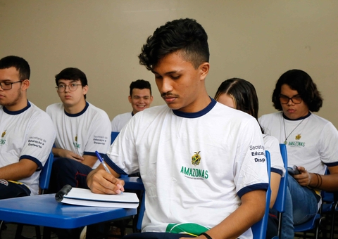 Mais de 1,3 mil alunos de escolas públicas foram aprovados no vestibular da UEA no Amazonas