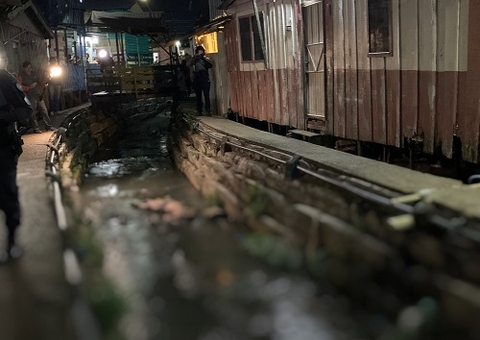 Suspeito de assalto é torturado até a morte pelo Tribunal do Crime em Manaus