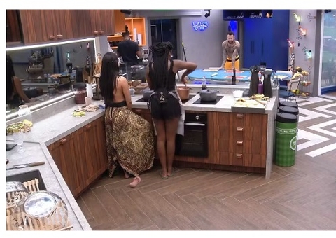 Vinicius usa sunga vermelha para atrair Isabelle: 'queria estar Garantido no beijo dela'