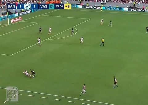 Vasco e Bangu empatam em 2 a 2 pelo Carioca