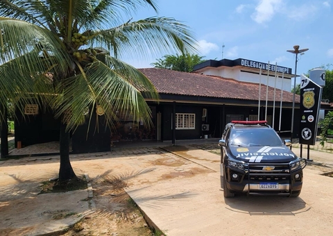 Pai e filho são presos por trocarem produtos roubados por drogas em Eirunepé