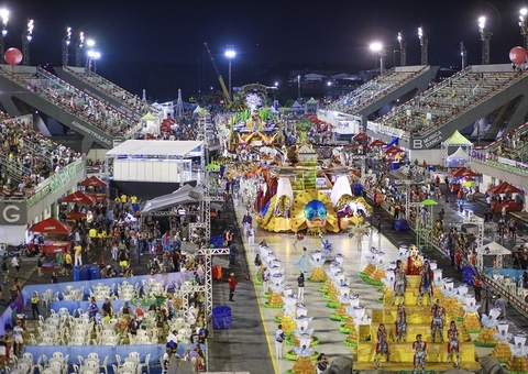 Carnaval: desfile das escolas de samba começa hoje no Sambódromo