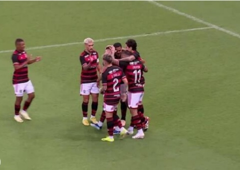 Flamengo vence Boavista de goleada e garante vaga para semifinal do Carioca