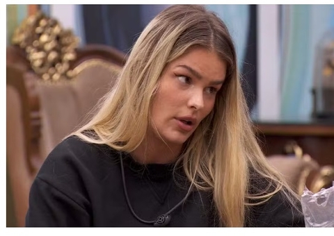 Yasmin critica atitudes de Bin Laden: 'A falsa sou eu?'