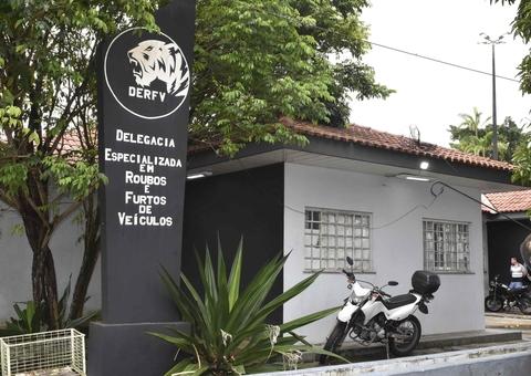 Homem é preso na avenida das Torres após furtar R$ 40 mil de carro usando 'Chapolin'