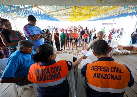Nível do Rio Negro sobe 18 centímetros; municípios seguem em estado de emergência