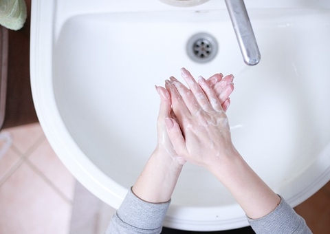 Moradores reclamam de falta de água neste domingo na zona Norte de Manaus