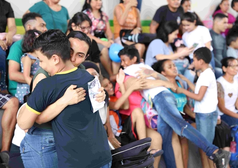 Aplicativo 'Pai Conectado' aproxima famílias e escolas no Amazonas