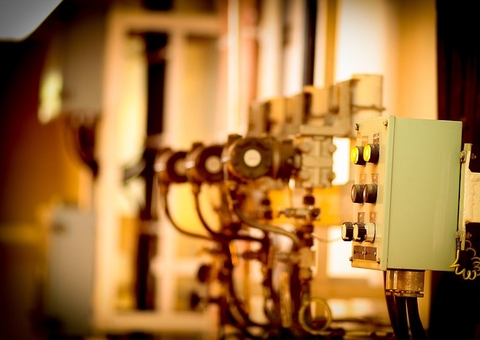 Fornecimento de energia começa a ser normalizado após apagão no Amazonas