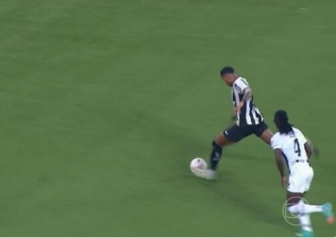 Libertadores: Botafogo vence a LDU por 2 a 1 no Nilton Santos