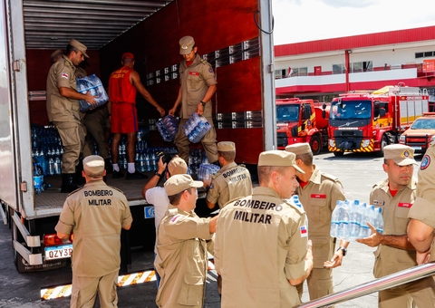 Igreja evangélica de Manaus doa cerca de 6 mil litros de água para RS