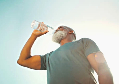 Temperatura acima de 40ºC aumenta risco de morte entre idosos, aponta estudo