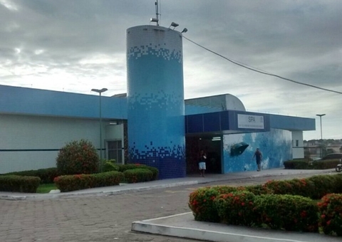 Comerciante tem arma roubada e é assassinado enquanto lavava carro em Manaus