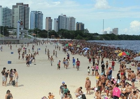 Praia da Ponta Negra estará interditada para banho durante Virada do Ano