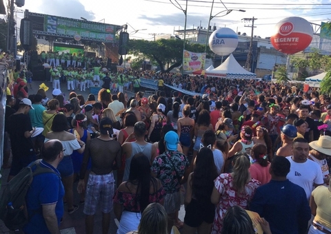 Confira os blocos de Carnaval que acontecem hoje em Manaus