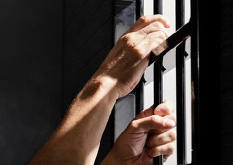 Foragido por estupro de vulnerável é preso em igreja no Amazonas