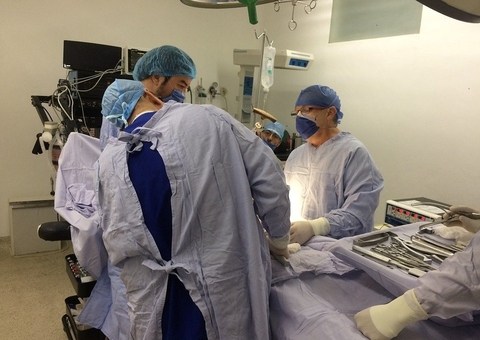 Conselho de Saúde diz que Governo cancelou em agosto 'kit intubação'