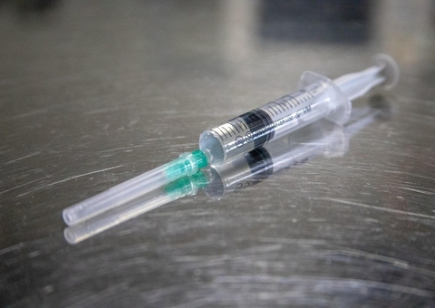 Rússia aprova terceira vacina contra Covid-19, a CoviVac